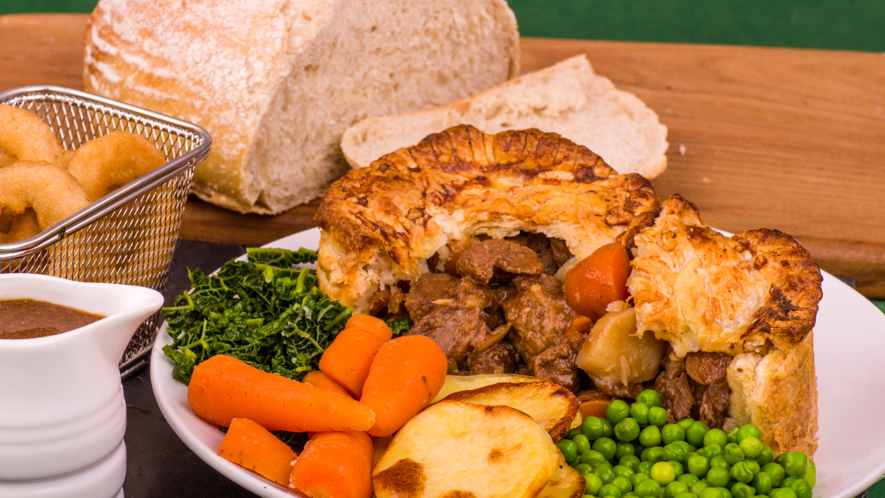 My Mothers Beef & Stout Pie