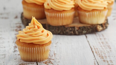 Eoin's Orange, Ginger & Honey Mini-Cakes
