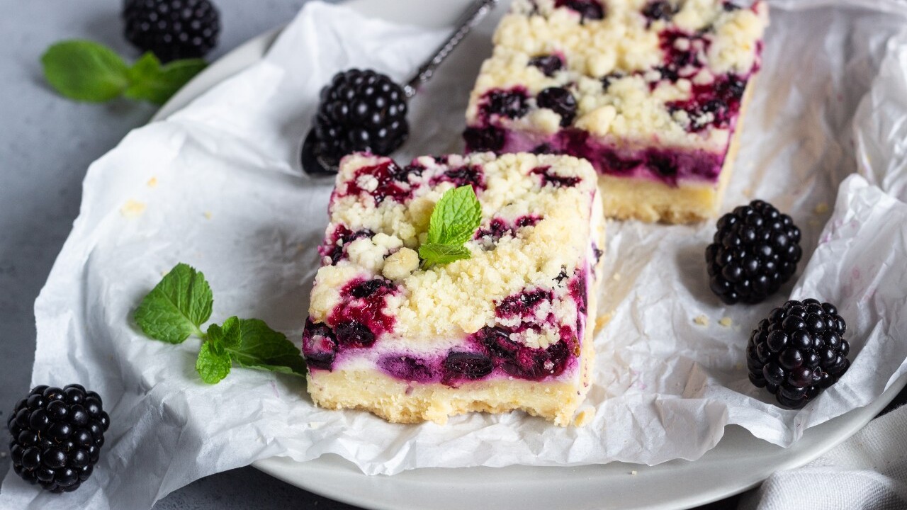 Blackberry & Lime Cheesecake Bars