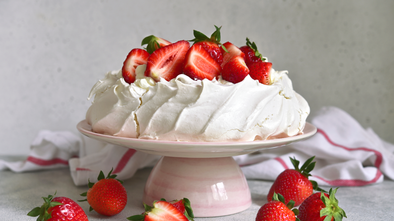 Edward’s Pavlova Cake