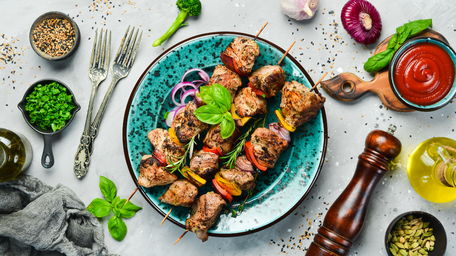 Lamb Kebab Tray Bake with Mint Yoplait Skyr