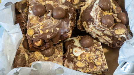 Peanut Butter & Coconut Chocolate Tiffin 
