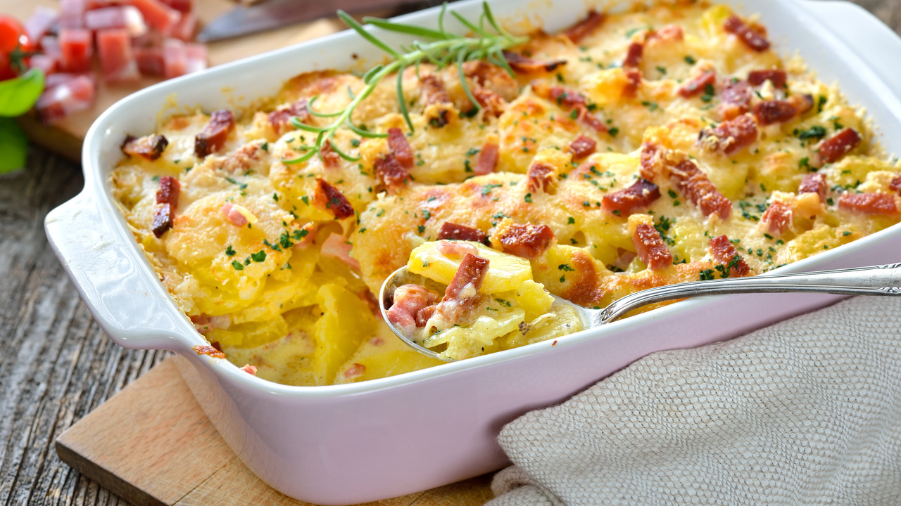 Smoked Bacon, Cheese & Onion Potato Bake