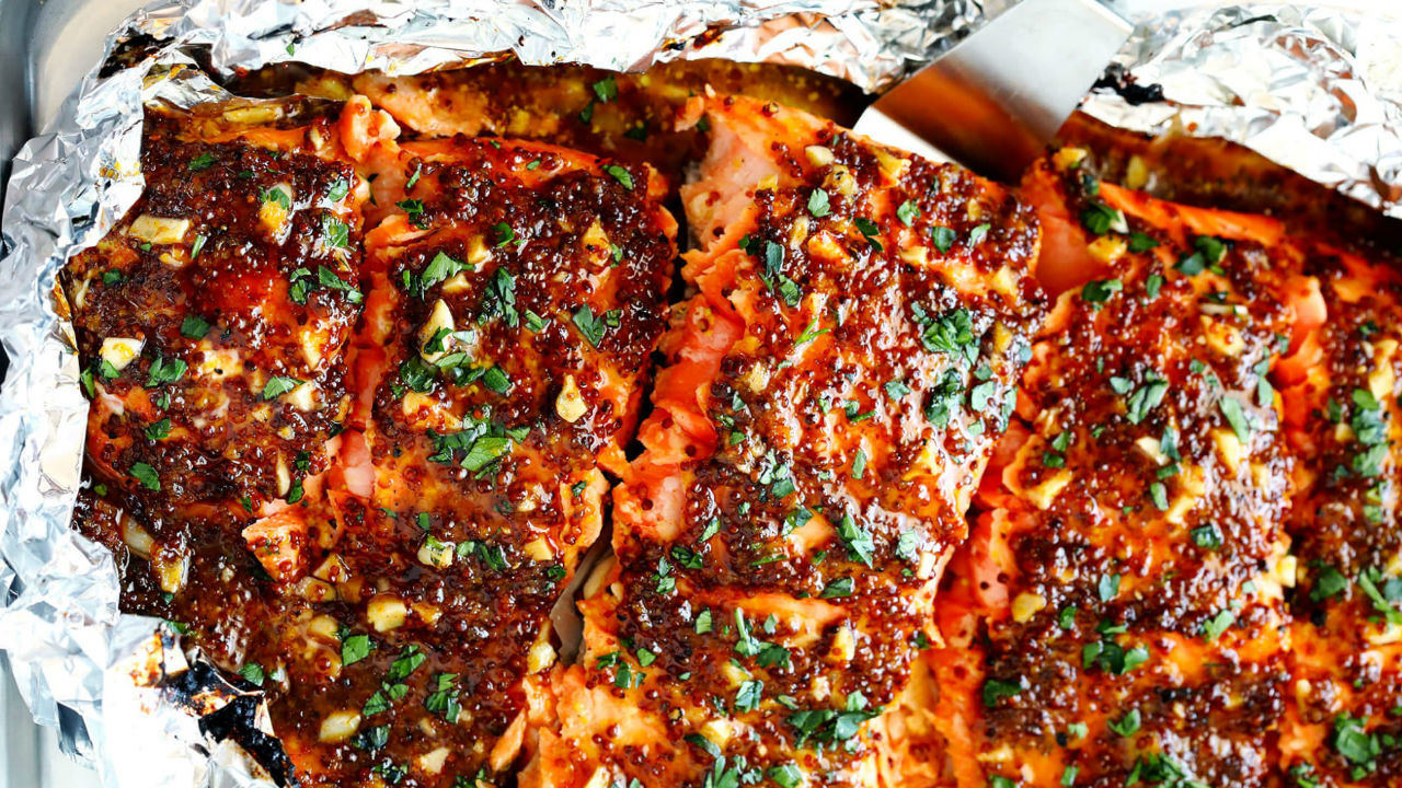 Ginger & Garlic Baked Salmon With Honey & Soy On Steamed Sushi Rice & Nori Seaweed