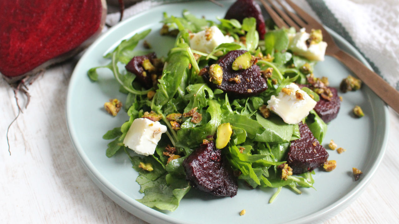 Roast Beetroot, Goats Cheese & Walnut Salad