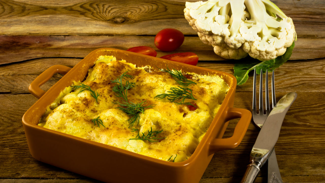 Herb-Crusted Cauliflower Cheese With Breadcrumbs