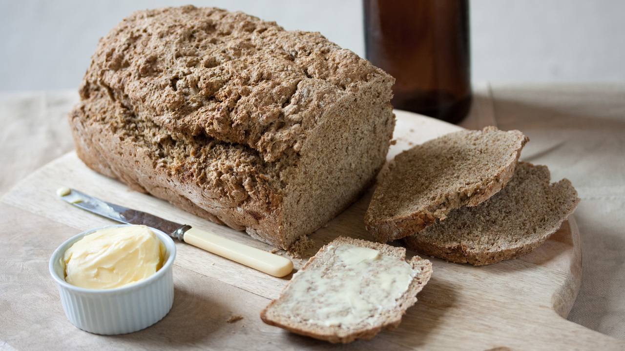Guinness and Buttermilk Bread