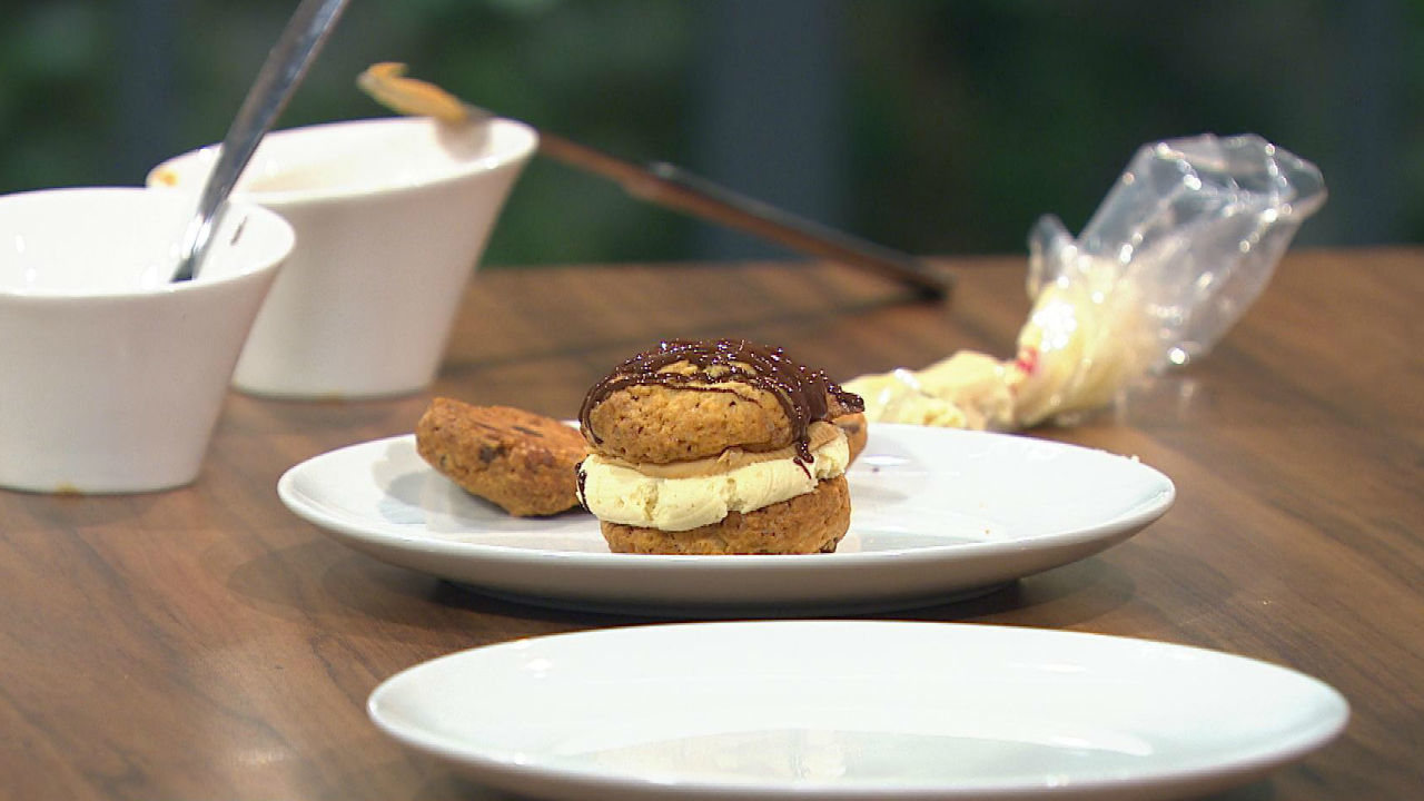 Peanut Butter Chocolate Chip Cookie Sandwiches