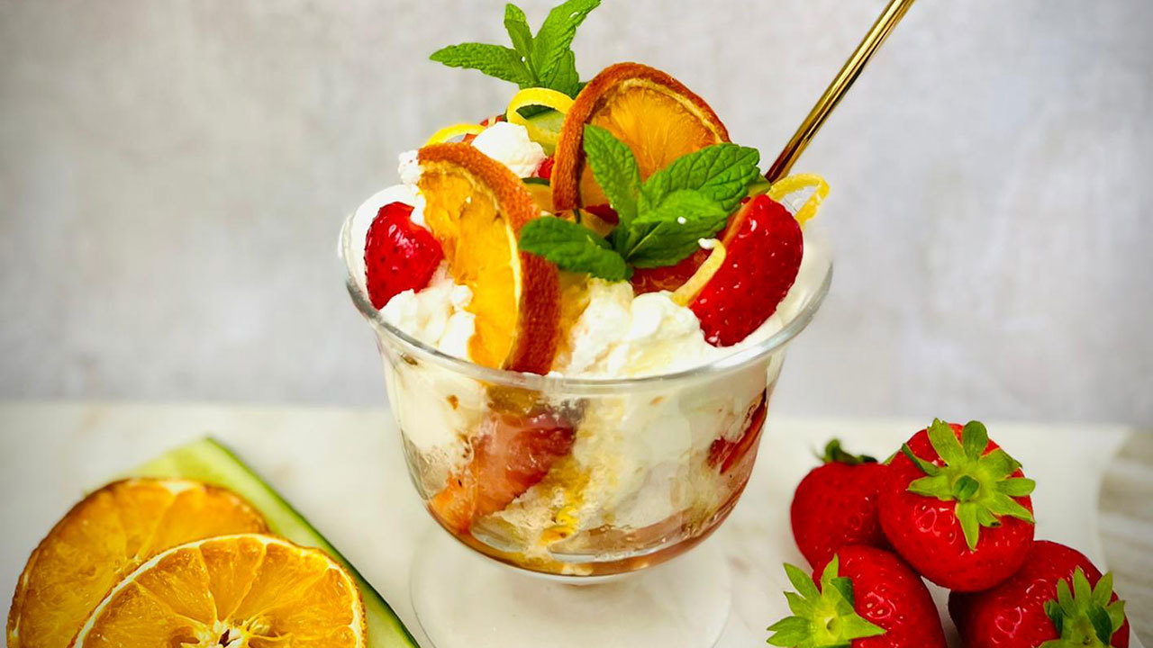 Pimms Eton Mess