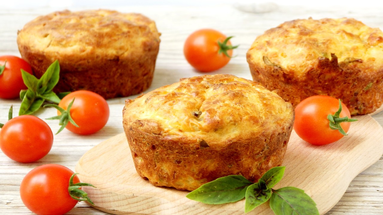 Cheese and Tomato Savoury Muffins