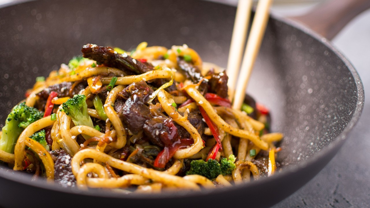 Beef, Broccoli and Udon Noodle Stir-Fry