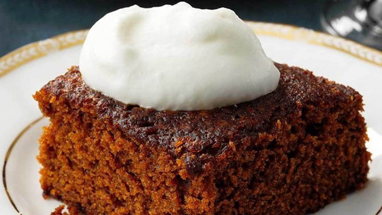 Gingerbread Traybake