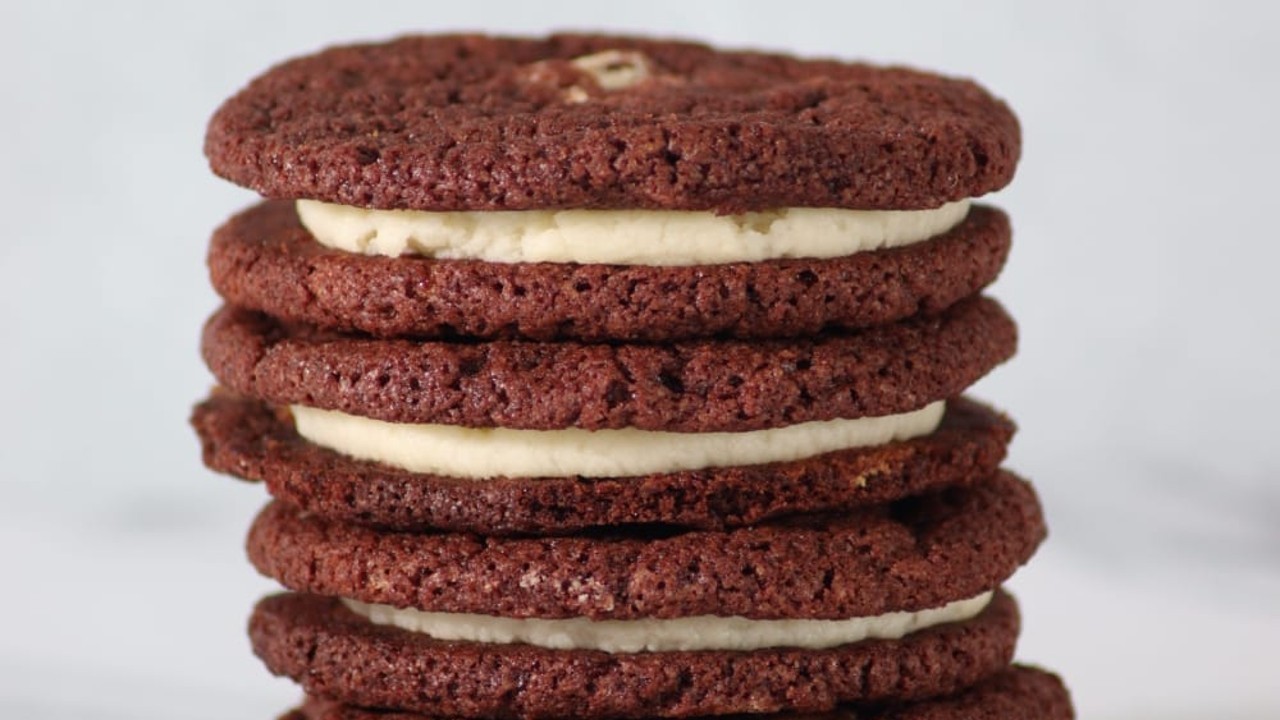 Red Velvet Cookie Sandwiches