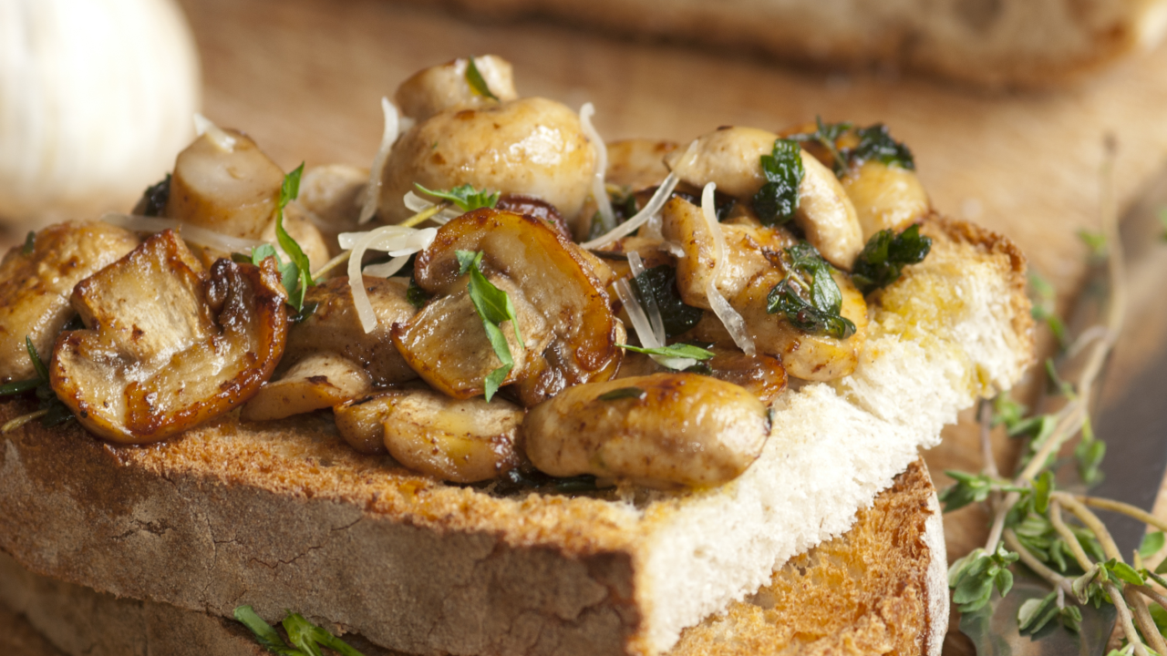 Bacon & Mushroom Toast