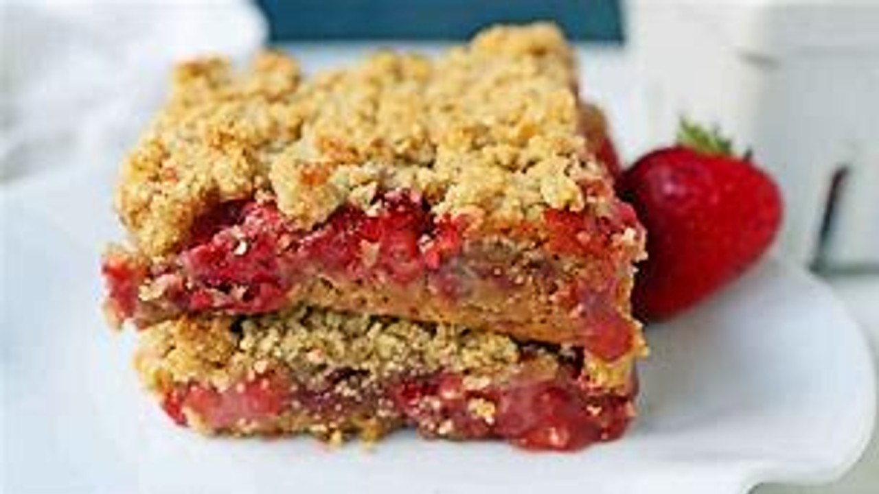 Strawberry Oat Crumble Bars