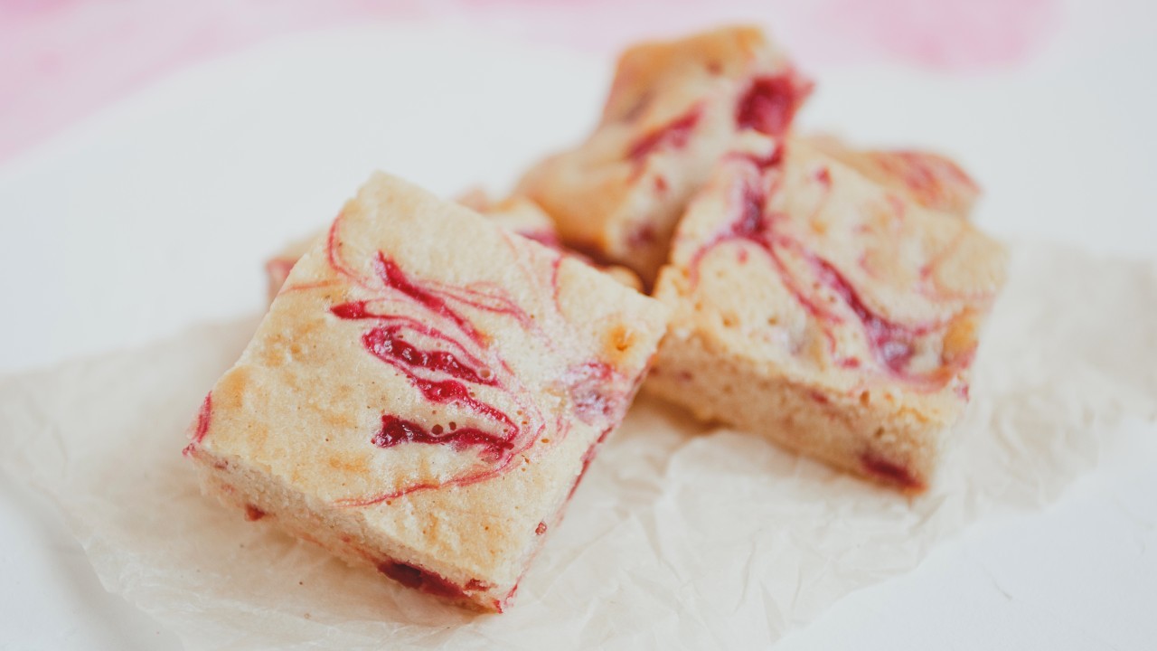 Strawberry Blondies