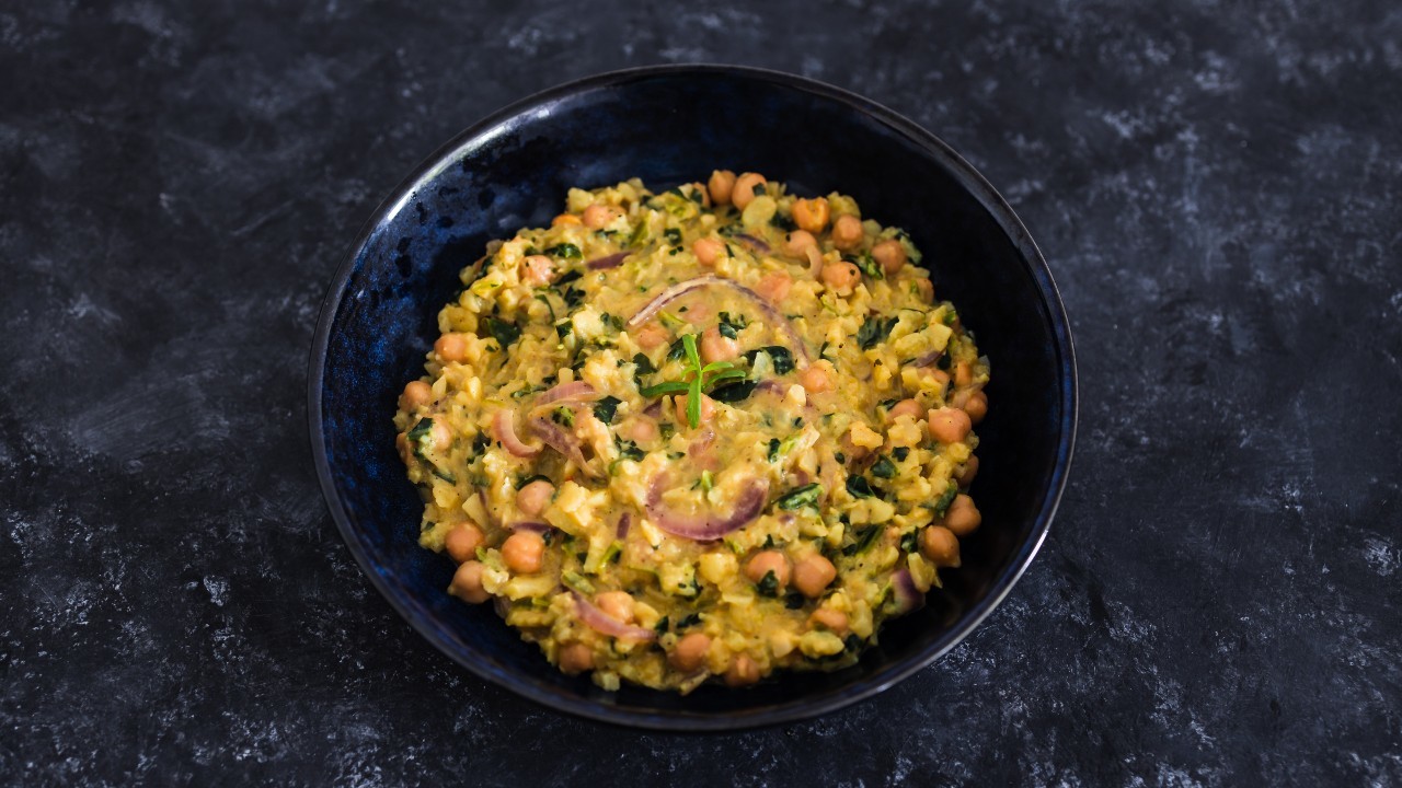 Chickpea, Spinach & Potato Curry