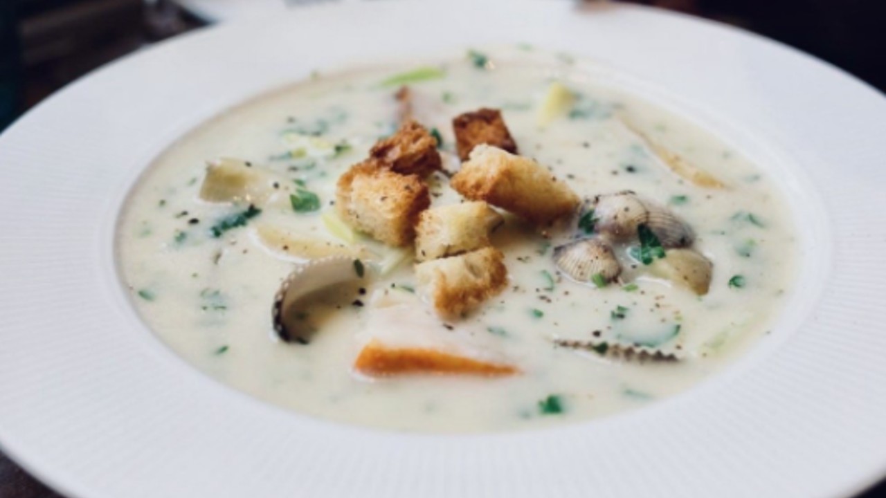 Smoked Haddock & Clam Chowder with Leeks & Sweetcorn
