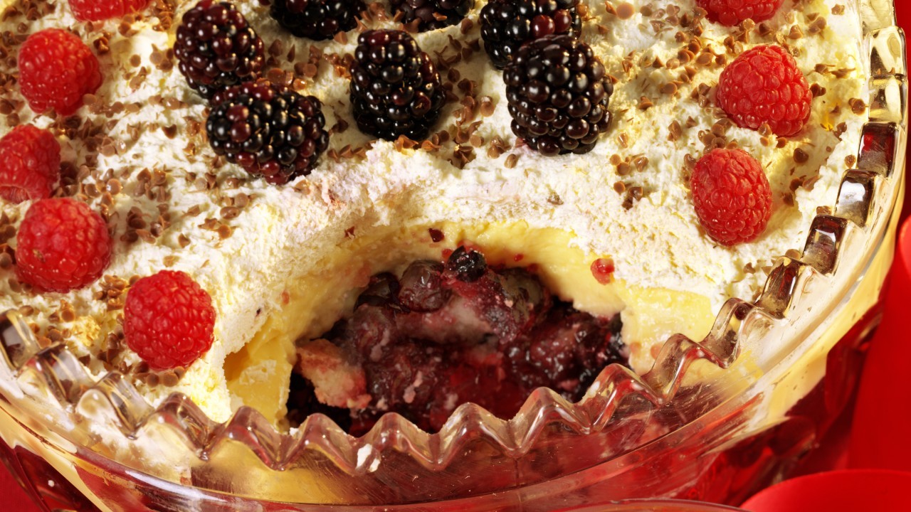 Traditional Christmas Trifle