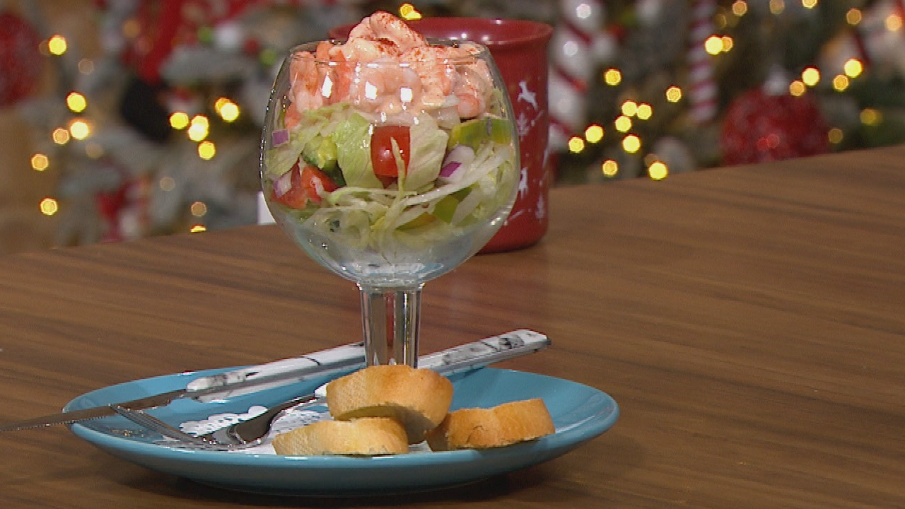 Sweet Chilli & Lime Prawn Cocktail with Garlic Bread