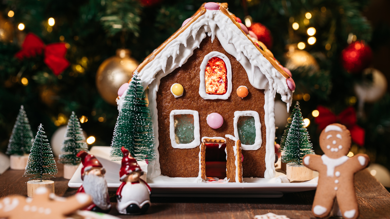 Christmas Gingerbread House 