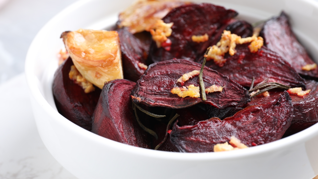 Roast Beetroot w/ Feta Dip