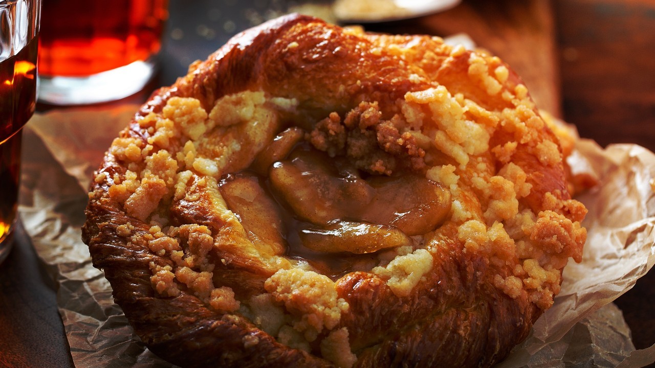 Homemade Apple Danish Pastries With Crumble Topping