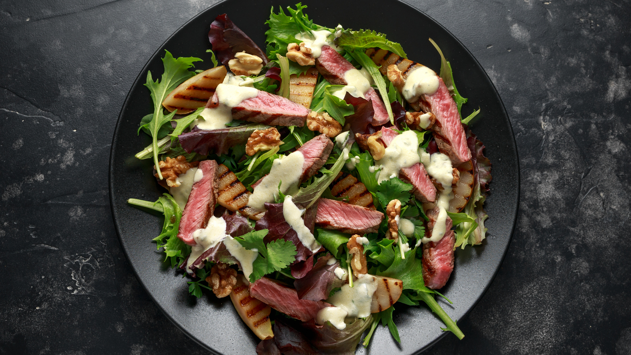 Steak Salad with Blue Cheese Dressing