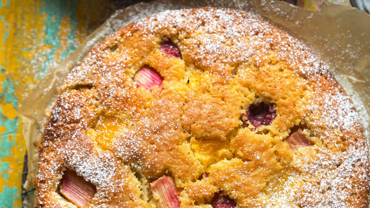 Rhubarb & Orange Ancient Grain Cake with a Rhubarb & Ginger Gin Cocktail