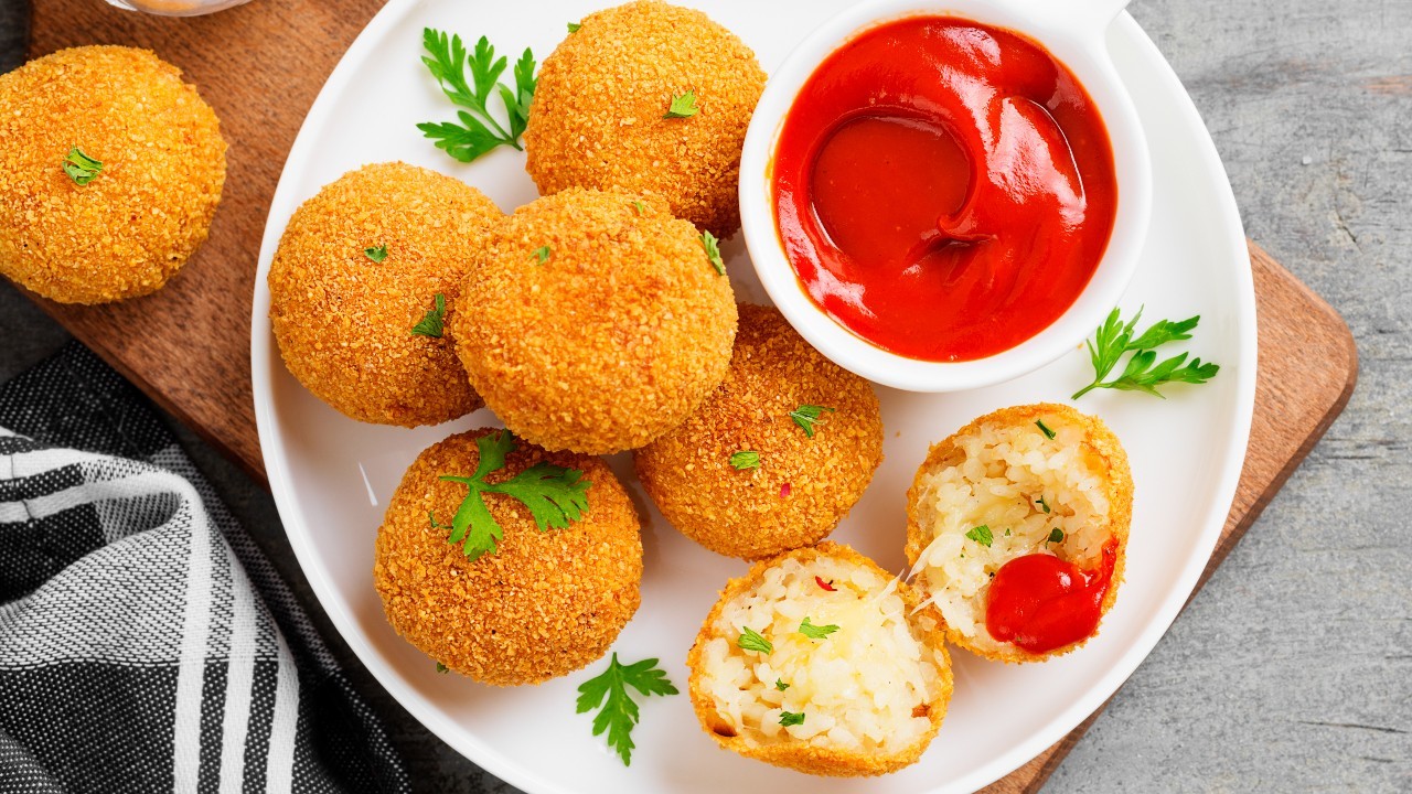 Risotto Arancini With Arrabiata Sauce