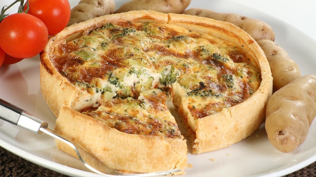 Summer Vegetable & Cheese Tart with Broccoli Pastry