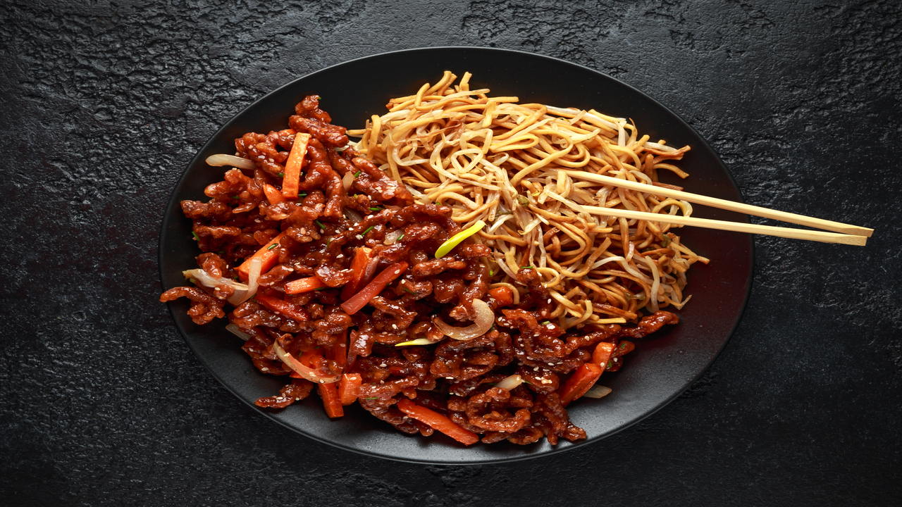 Crispy Chilli Beef Noodles