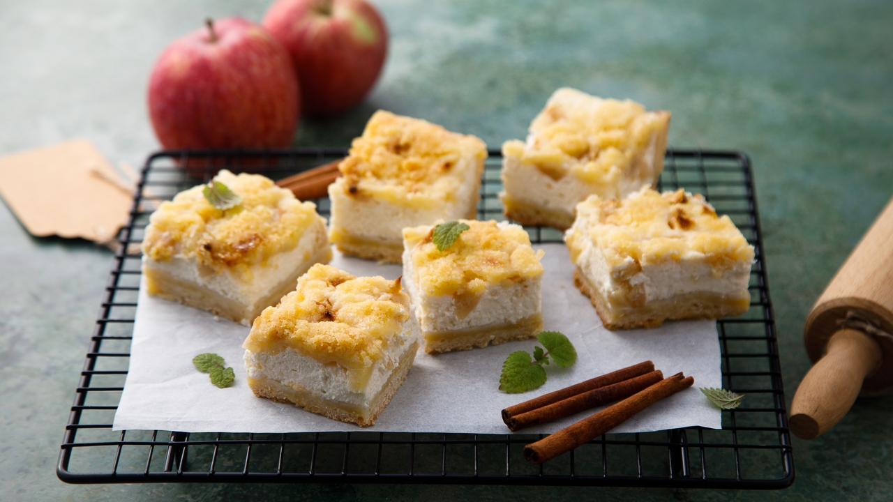 Irish Apple Cake with Cinnamon Cream Cheese