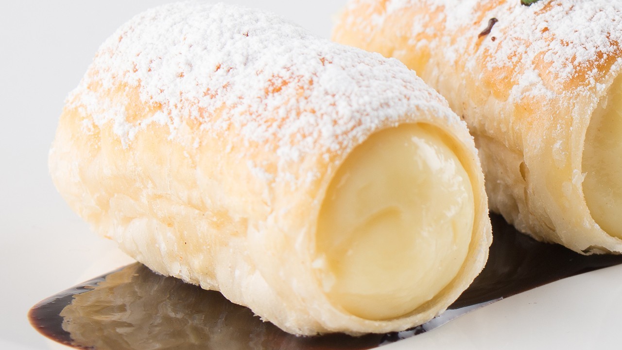 Homemade Puff Pastry Cannoli’s