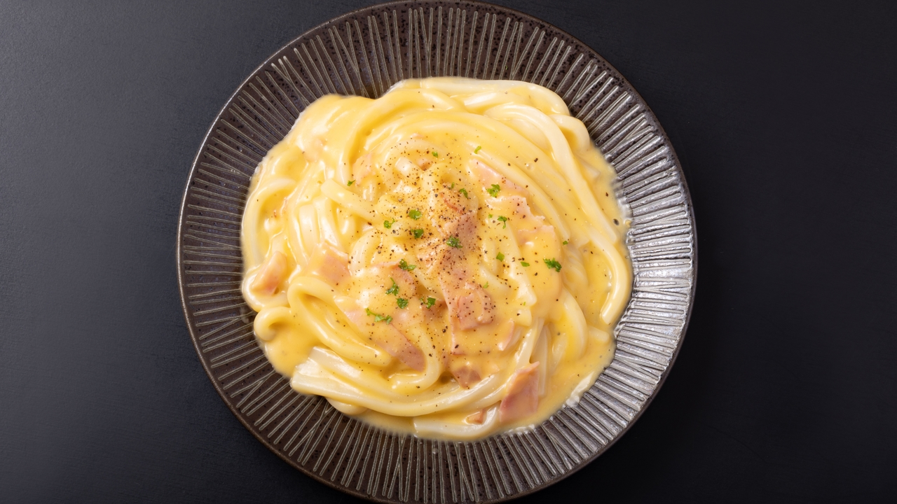 Korean Udon Noodle Cheesy Carbonara