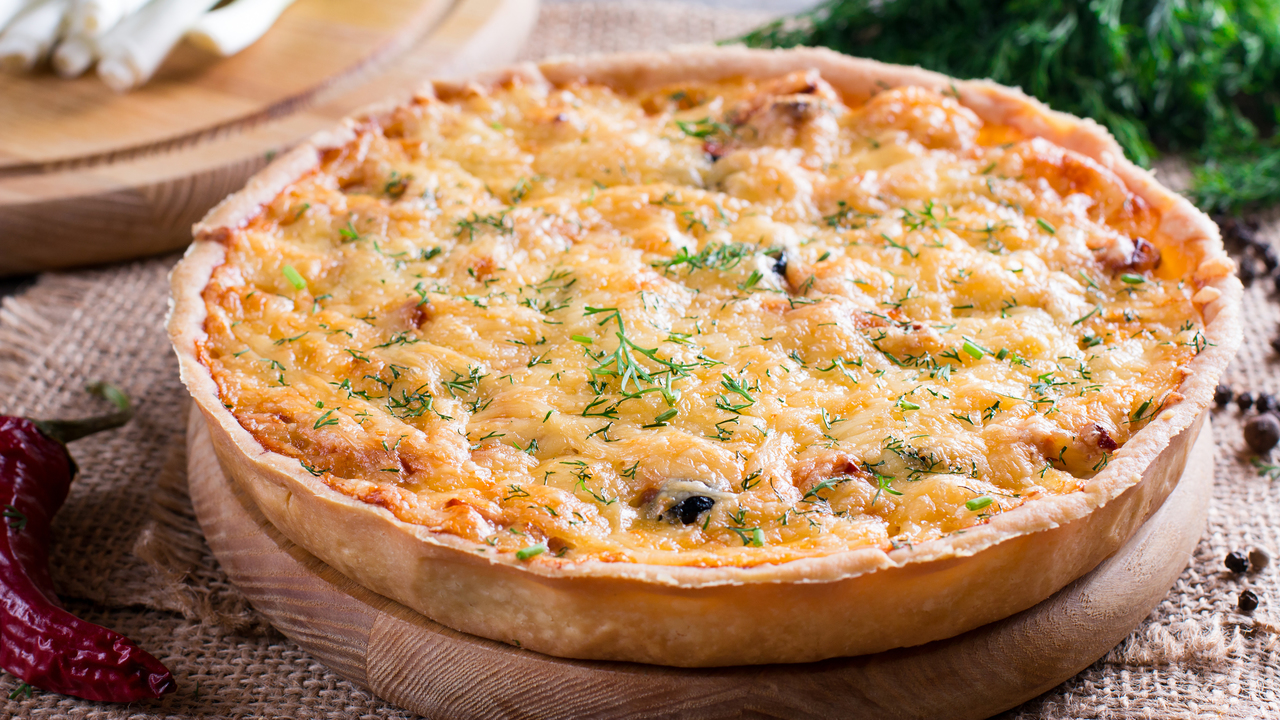 Chicken, Ham And Leek Pie With Glazed Carrots