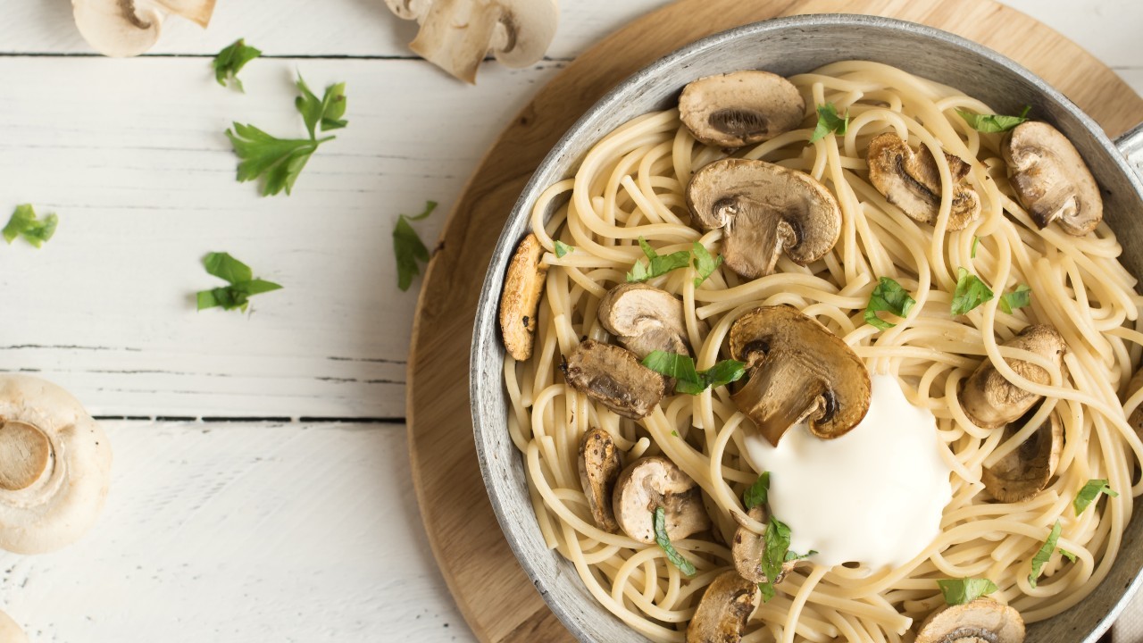 Walnut & Mushroom Spagetti