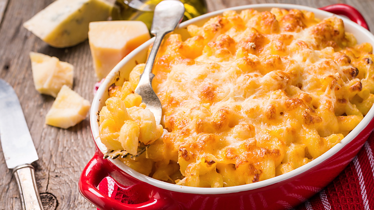 Kwanghi’s Creamy Mac & Cheese Bake With Leftover Turkey And Ham