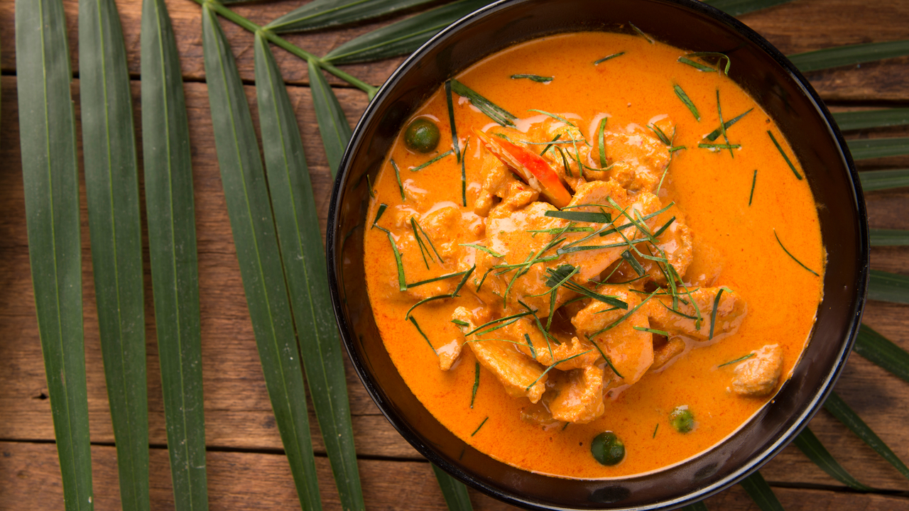 Thai Red Chicken Curry with Rice and Coconut Curry sauce
