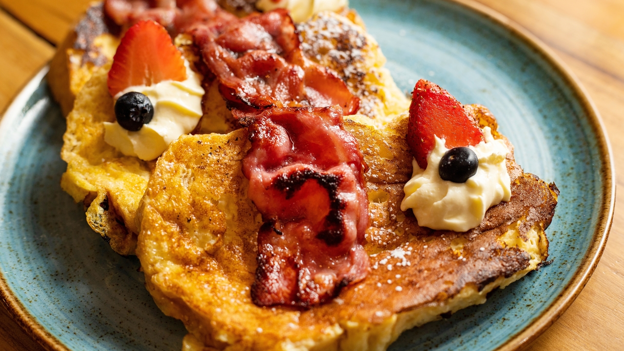 French toast, Wexford strawberries, streaky bacon and vanilla yoghurt