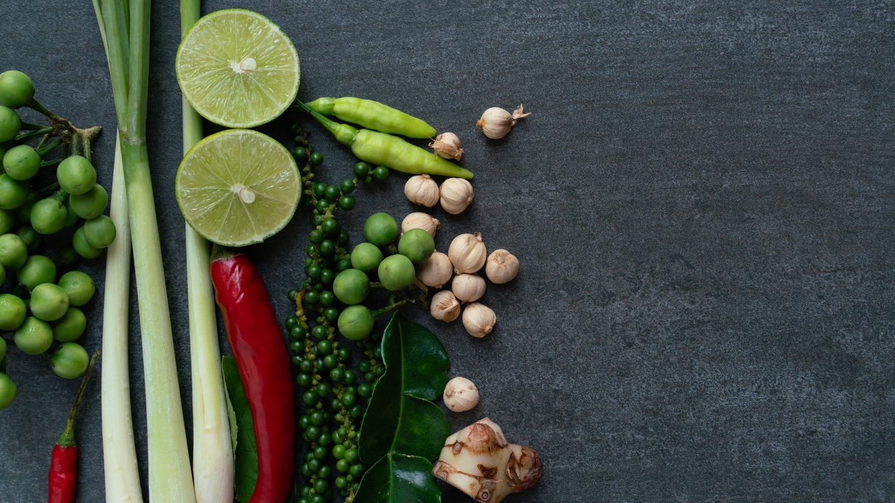 Super Green Seasonal Vegetable Thai Curry 