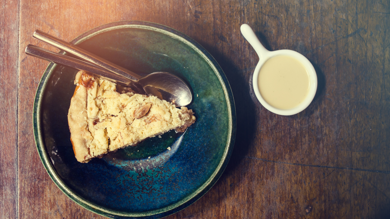 Homemade Apple Pie w/ Custard