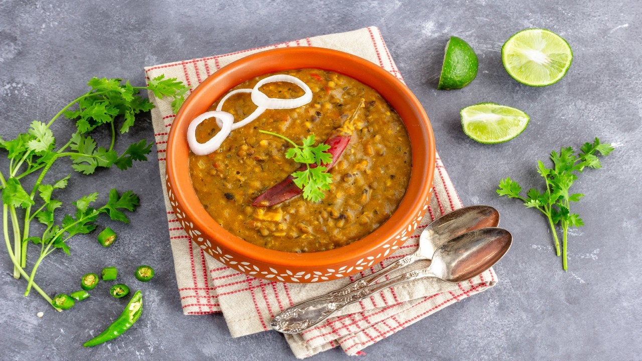 Sweet Potato and Spinach Dahl with Sag Aloo 