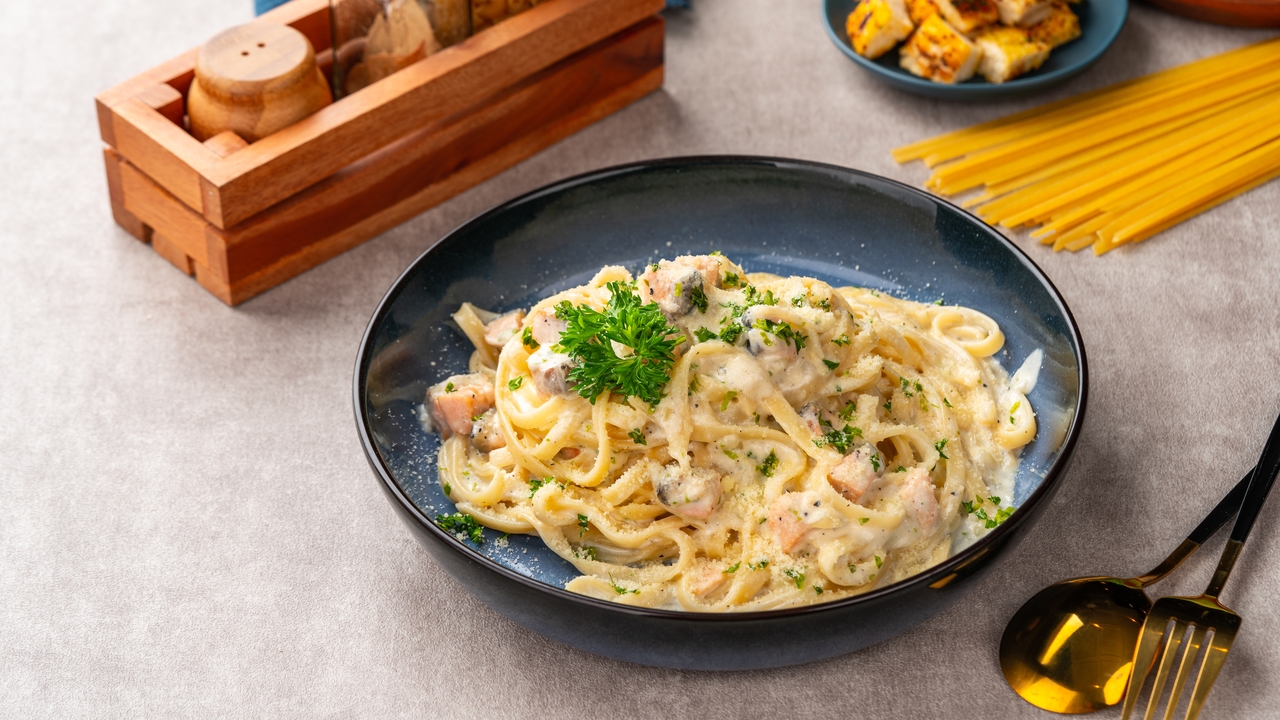 Cacio E Pepe with Pan Roasted Chicken Supreme