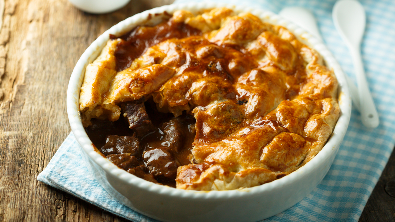 Steak & Gravy Pie