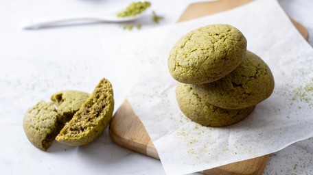 Matcha Crinkle Cookies