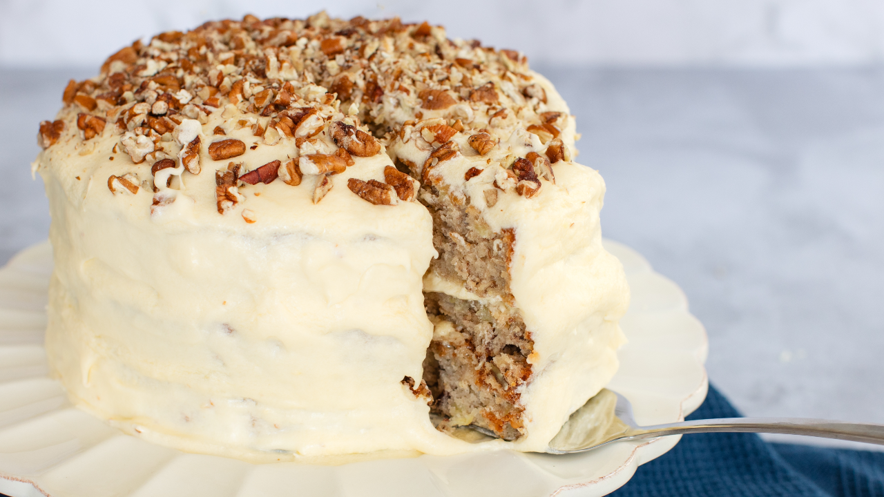 Super Simple Hummingbird Cake