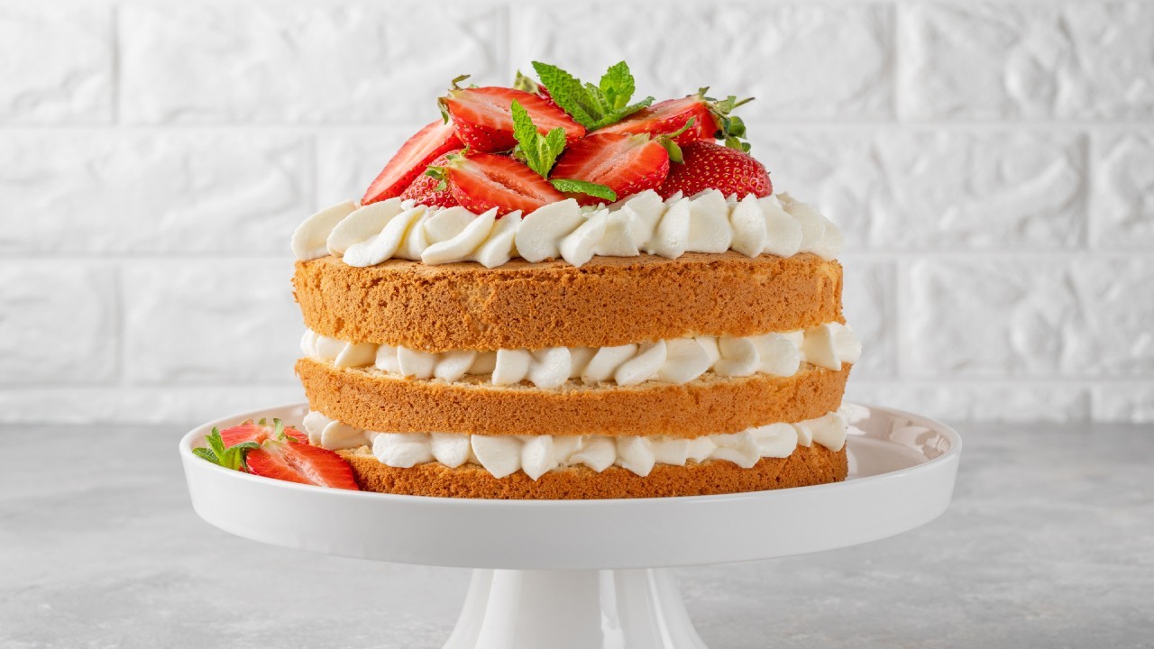 Strawberry Spoon Cake