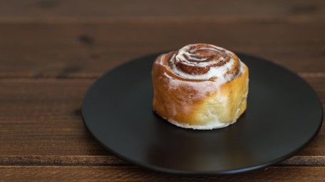 Cinnamon Roll for One