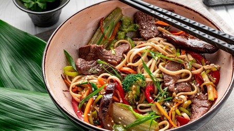 Beef & Broccoli Yaki Udon
